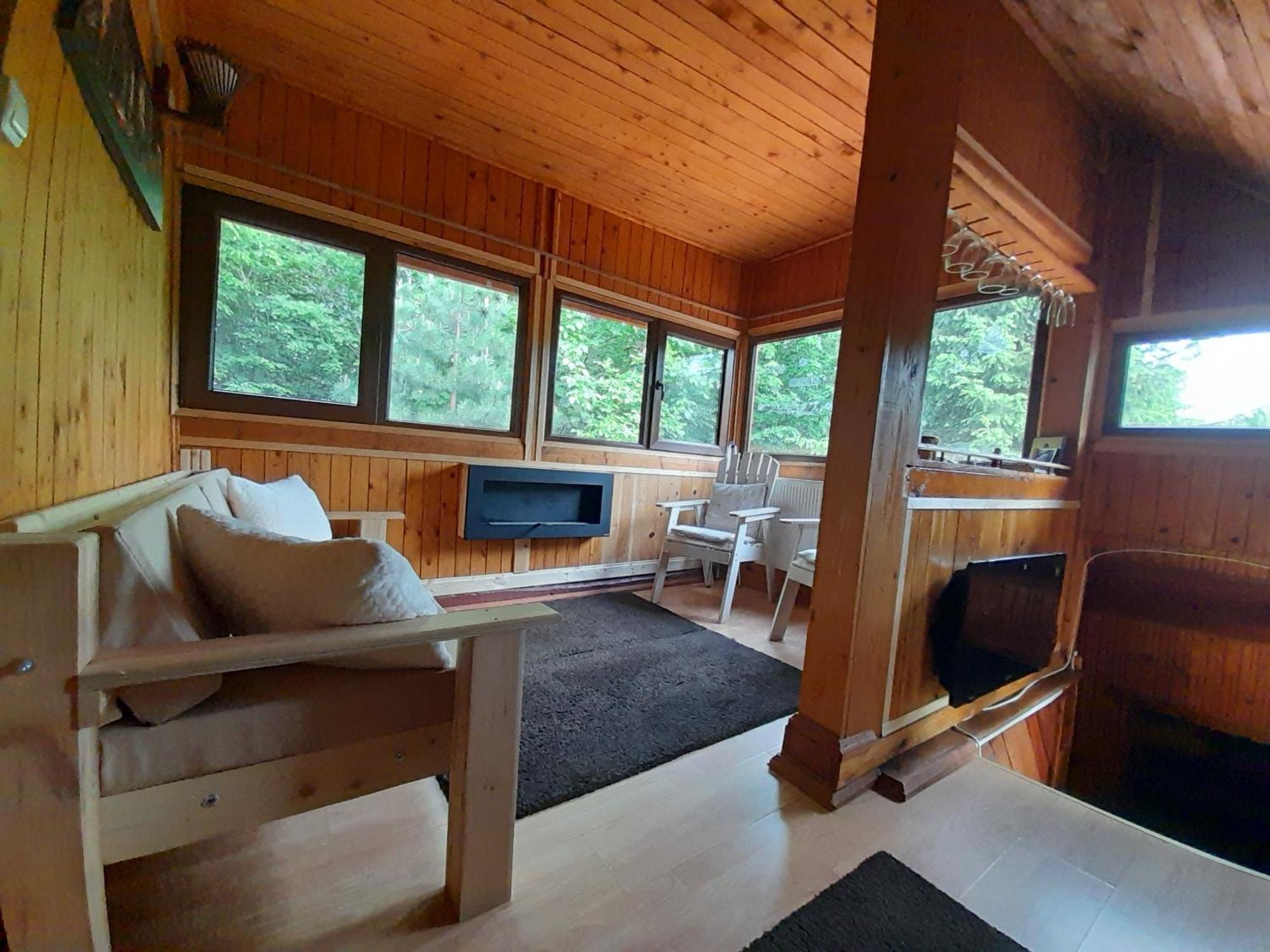 Cabana Din Padurea Valeni Вэлени-де-Мунте Экстерьер фото